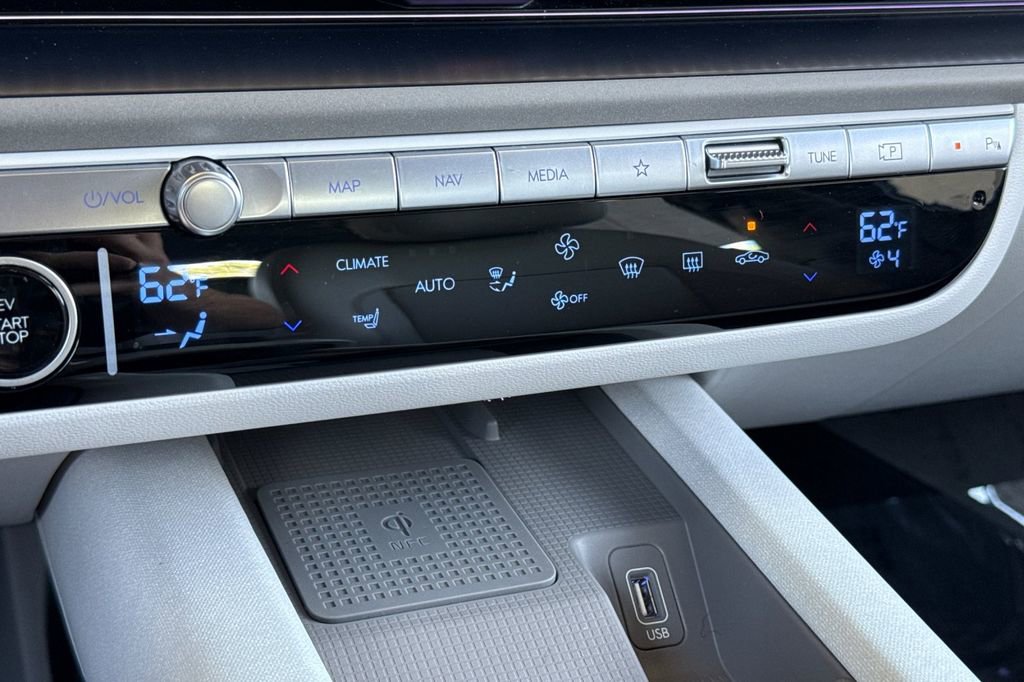 Used 2023 Hyundai Ioniq 6 SEL image 18