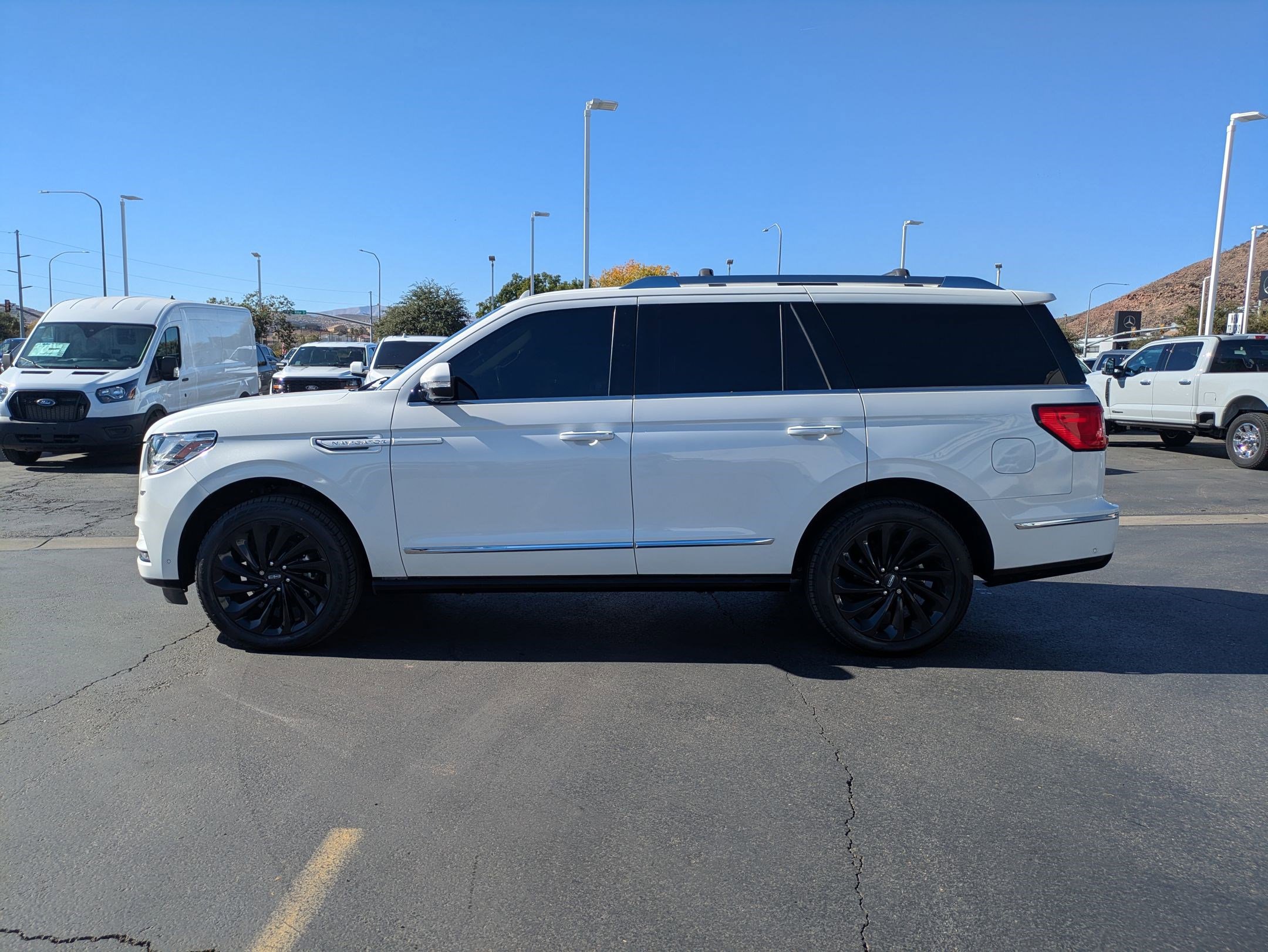 Used 2021 Lincoln Navigator Reserve image 7