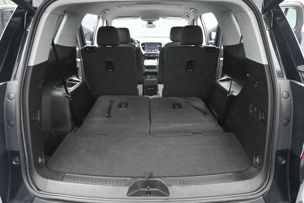 Used 2023 GMC Acadia SLE w/ Driver Convenience Package AWD/4WD image 18