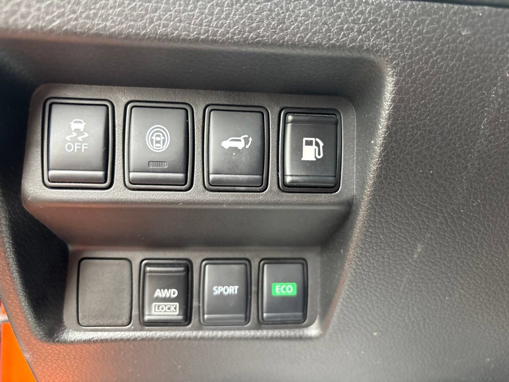 Used 2020 Nissan Rogue SV AWD/4WD image 20