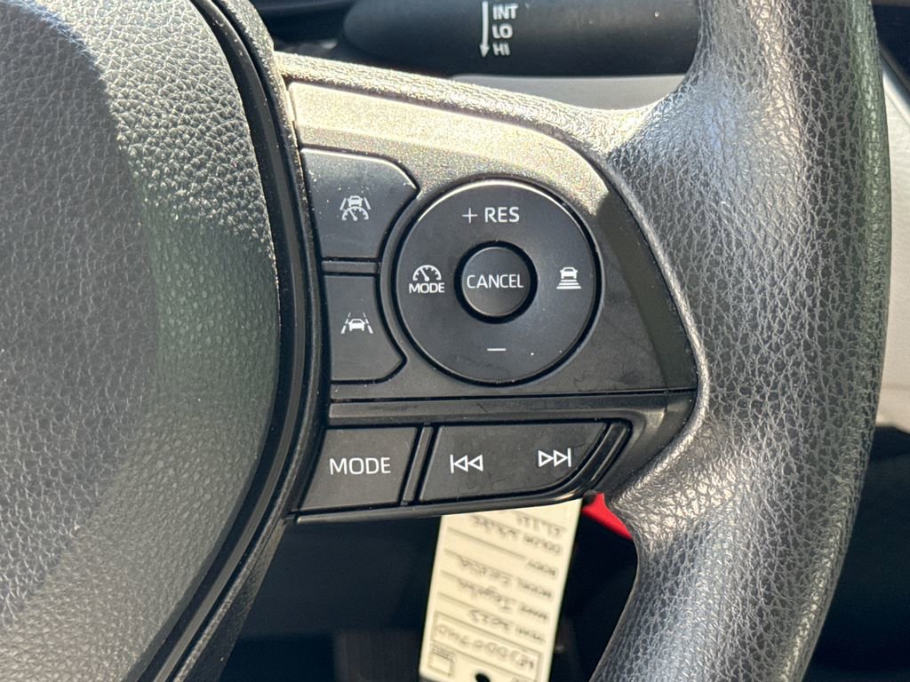 Used 2023 Toyota Corolla LE FWD image 28