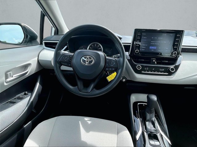 Used 2021 Toyota Corolla LE FWD image 7