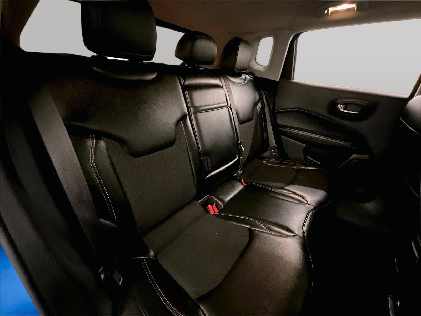 Used 2018 Jeep Compass Latitude image 26