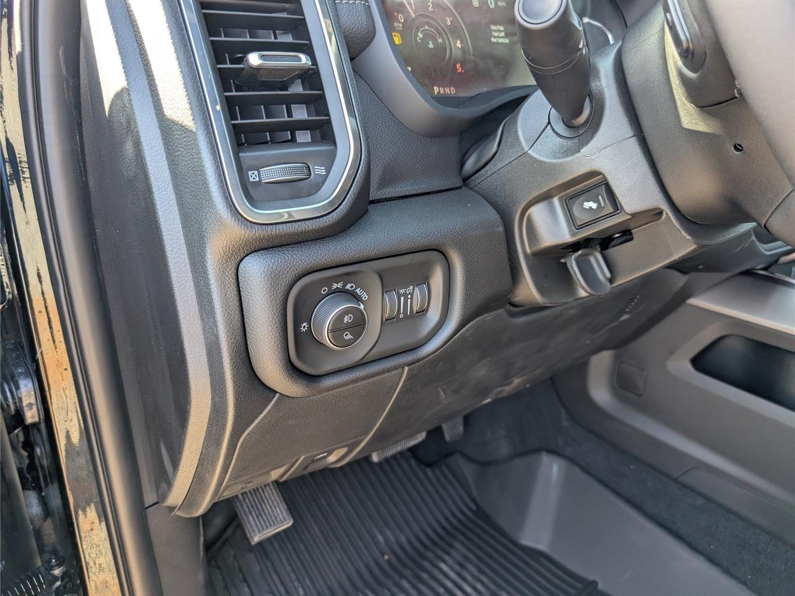 New 2026 RAM 3500 Laramie w/ Night Edition AWD/4WD image 19
