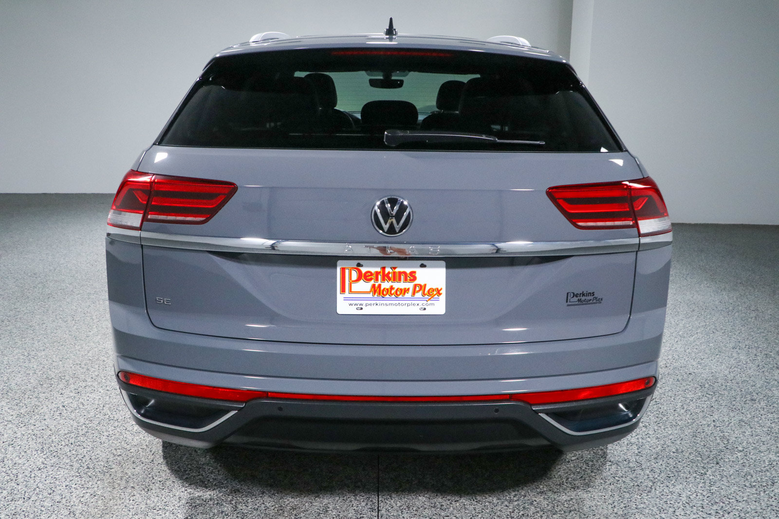 Used 2021 Volkswagen Atlas Cross Sport SE w/ Panoramic Sunroof Package FWD image 8