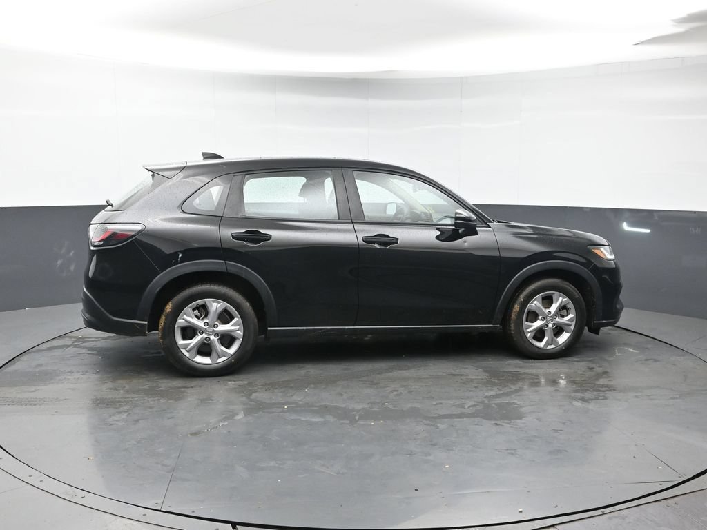 Used 2023 Honda HR-V LX image 7