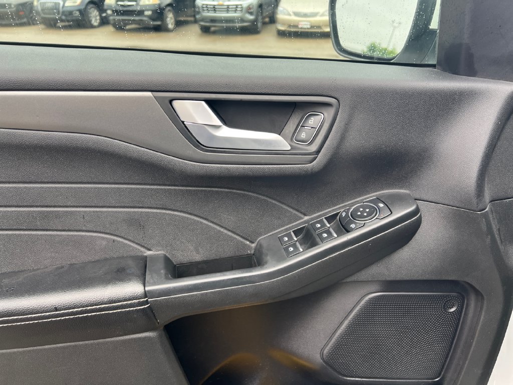 Used 2023 Ford Escape SE FWD image 14