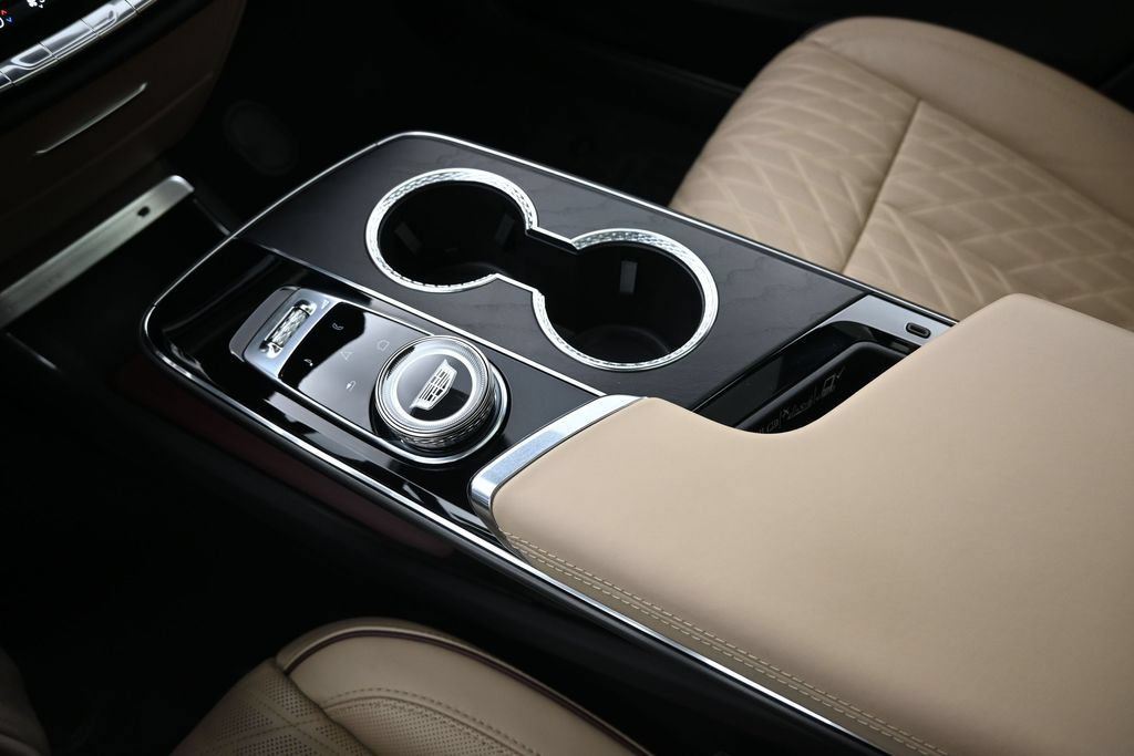 Used 2026 Cadillac Lyriq Signature Luxury w/ Nappa Leather Package AWD/4WD image 18