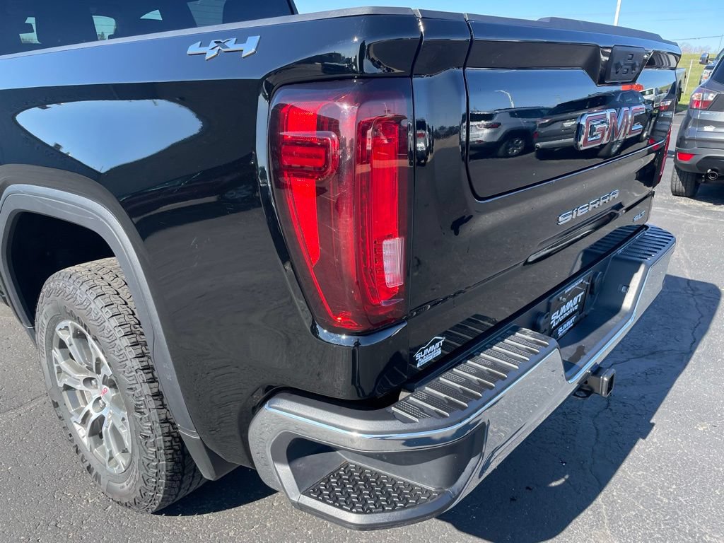 Used 2025 GMC Sierra 1500 SLT AWD/4WD image 38