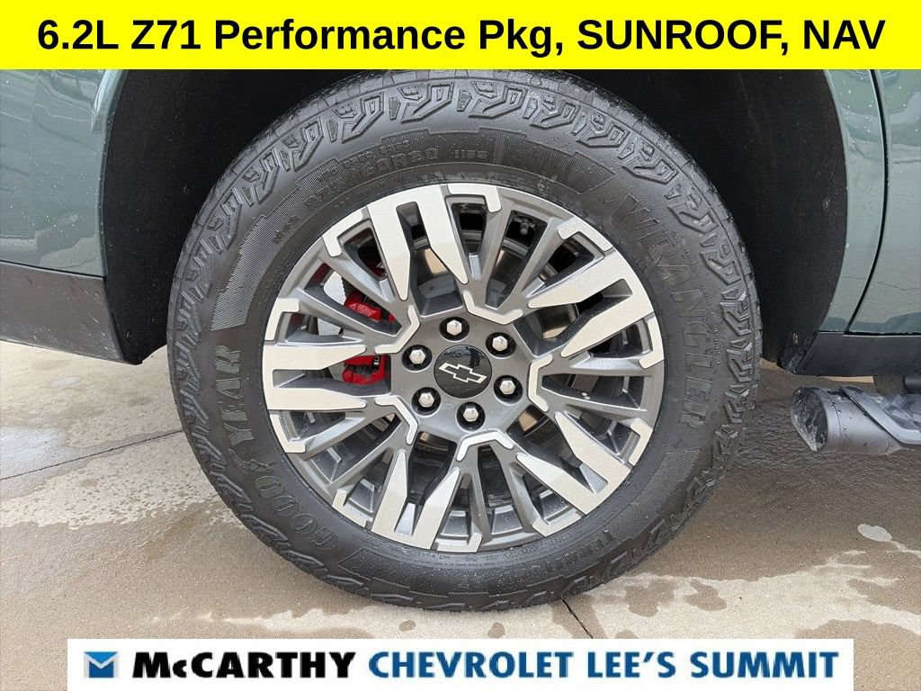 Used 2025 Chevrolet Tahoe Z71 w/ Z71 Off-Road Package AWD/4WD image 17