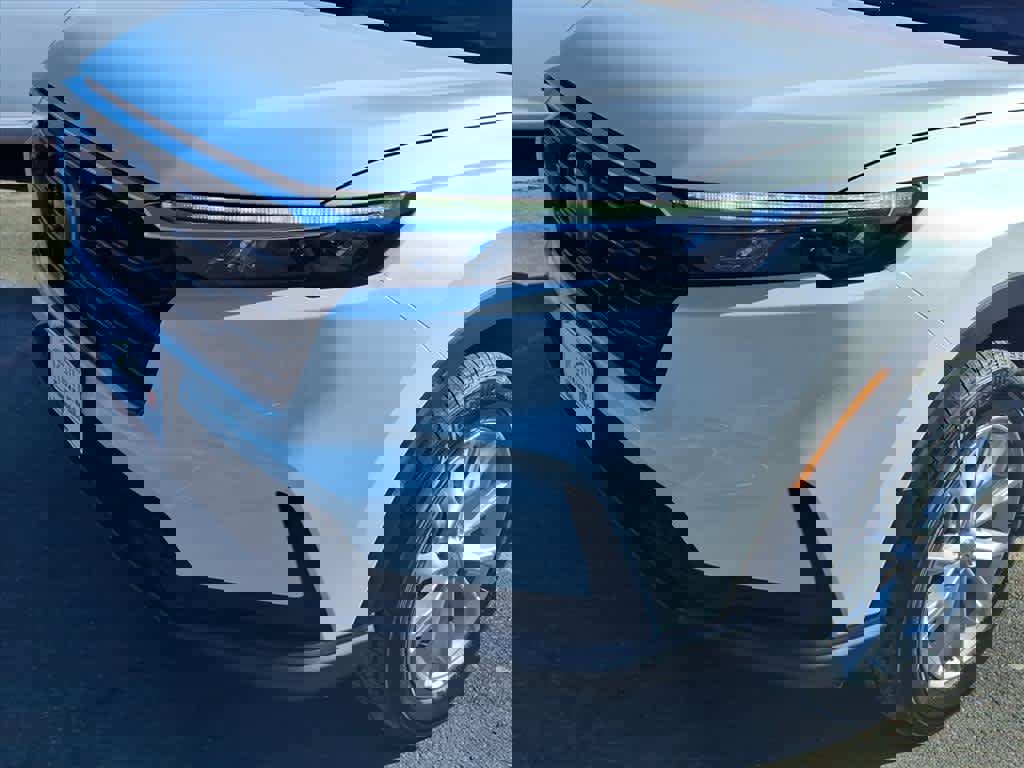 Used 2024 Honda CR-V EX image 7