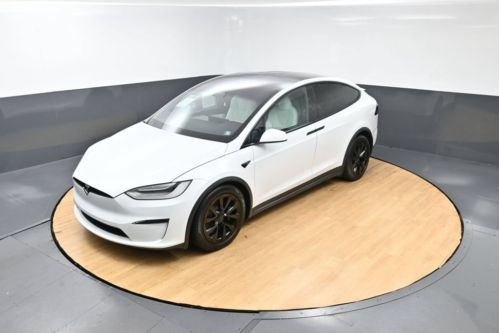 Used 2023 Tesla Model X AWD/4WD image 3