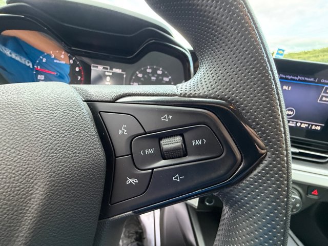 Used 2025 Chevrolet Trax LS w/ Driver Confidence Package FWD image 20