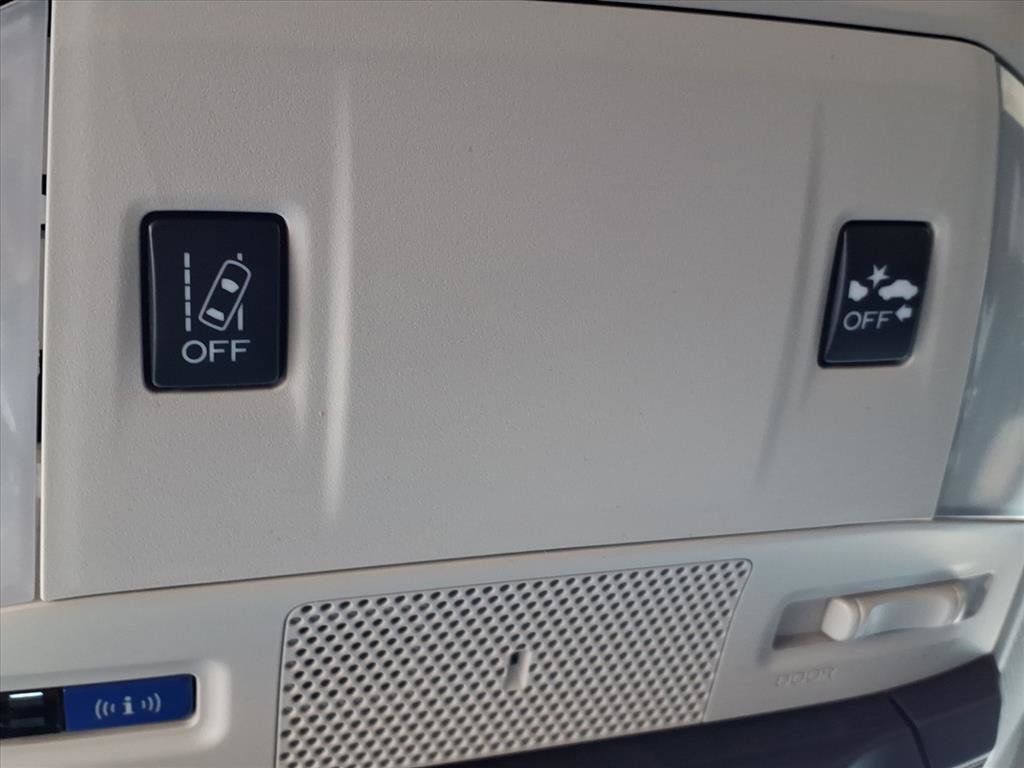 Used 2022 Subaru Ascent Premium image 11