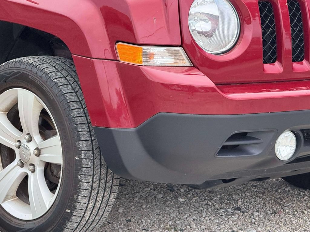 Used 2015 Jeep Patriot Latitude FWD image 5