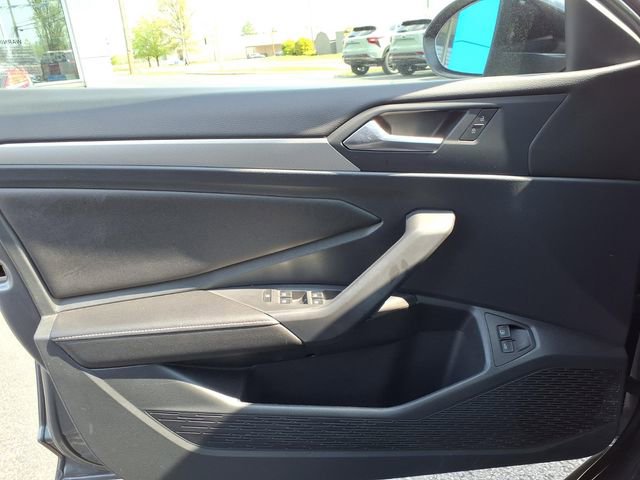 Used 2023 Volkswagen Jetta Sport image 12