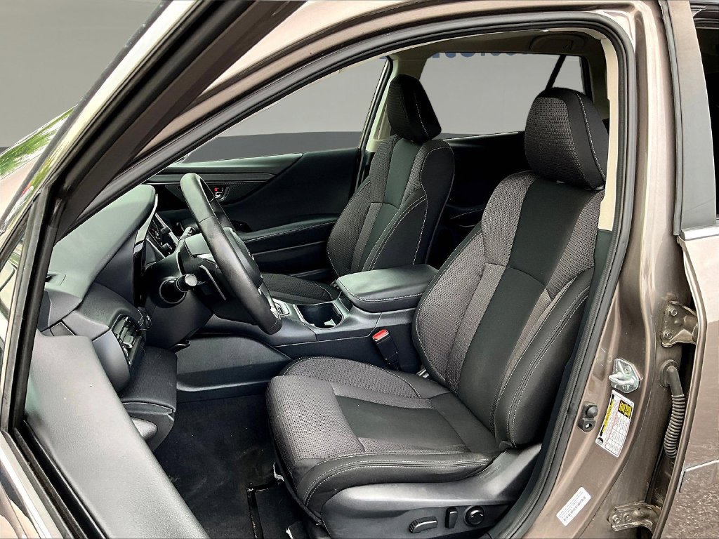 Used 2024 Subaru Outback Premium AWD/4WD image 24
