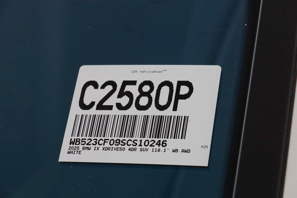Used 2025 BMW iX xDrive50 image 26