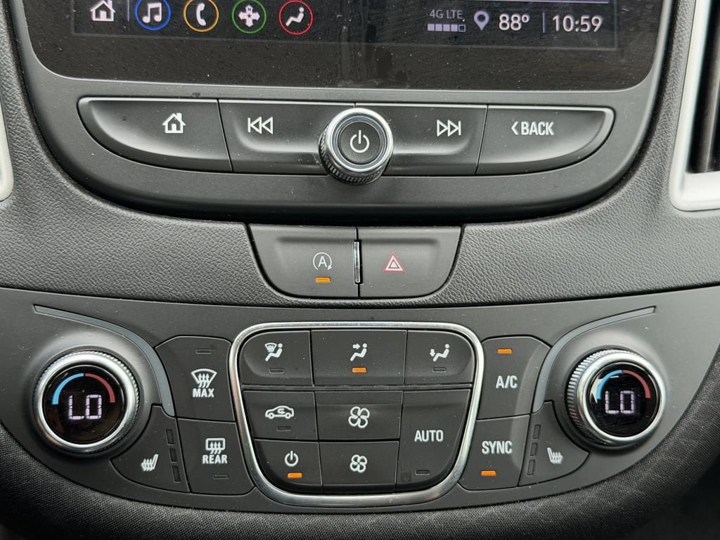 Used 2024 Chevrolet Malibu LT FWD image 23