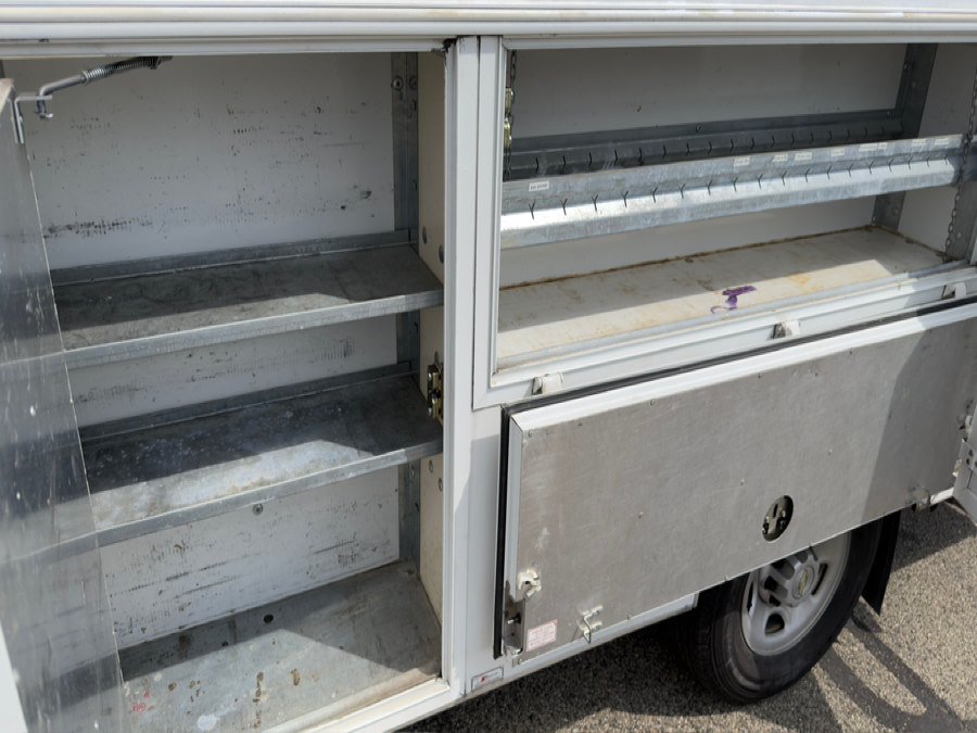 Used 2008 Chevrolet Express 3500 RWD image 11