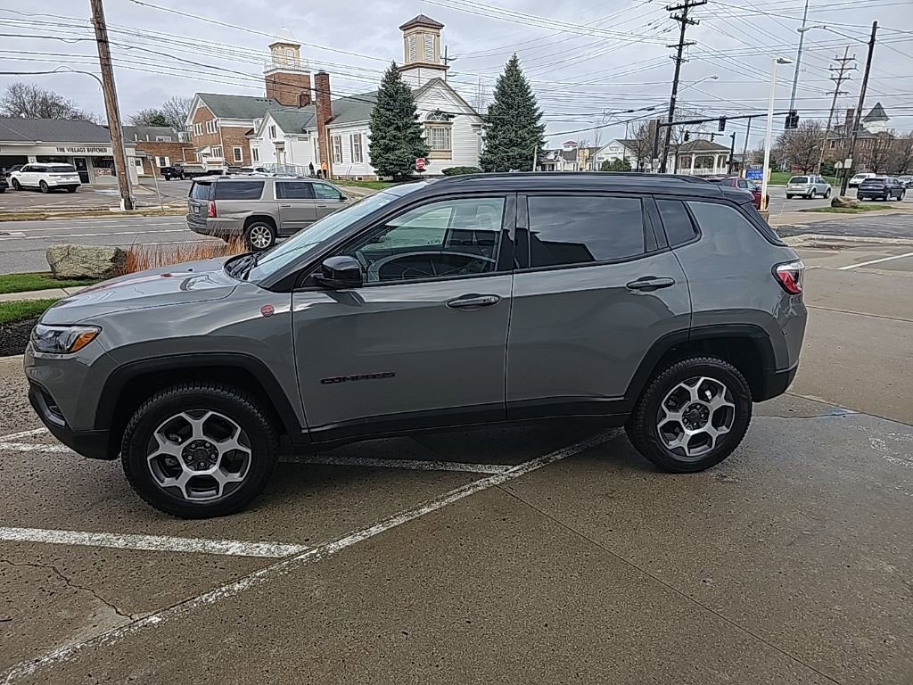 Certified 2022 Jeep Compass Trailhawk w/ Trailhawk Convenience Group AWD/4WD image 11