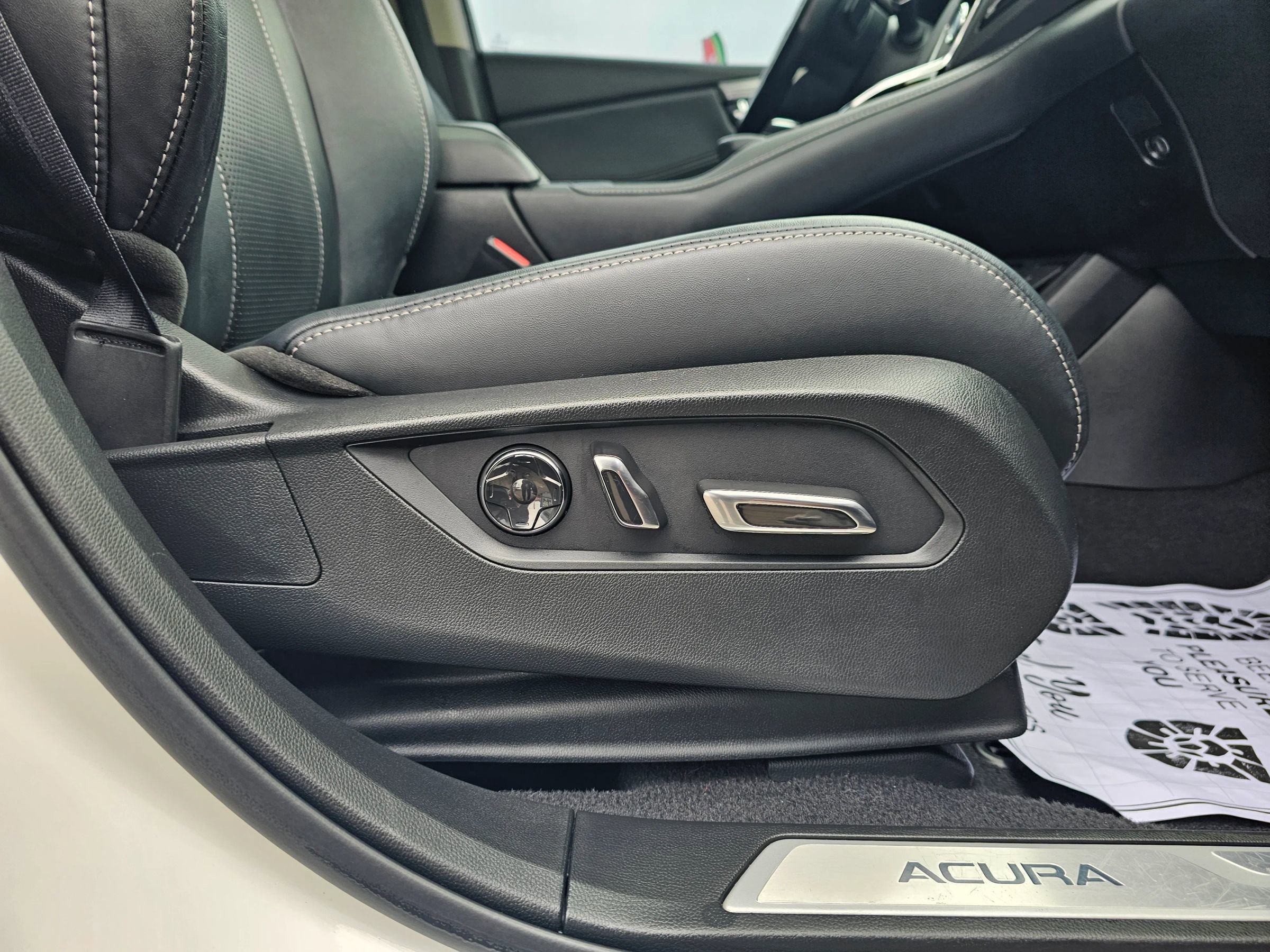 Used 2020 Acura RDX AWD w/ Technology Package image 32