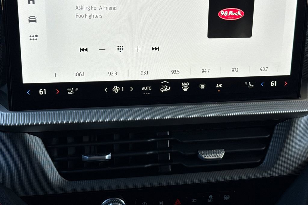 Used 2025 Ford Explorer ST-Line image 31