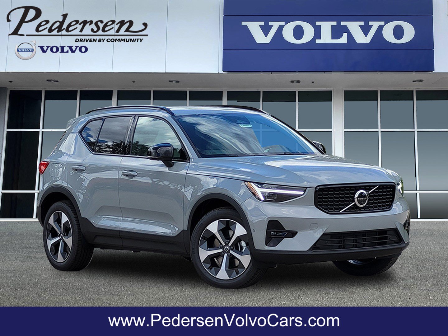 New 2026 Volvo XC40 B5 Plus w/ Protection Package Premier AWD/4WD image 1