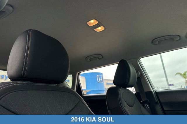 Used 2016 Kia Soul FWD image 19