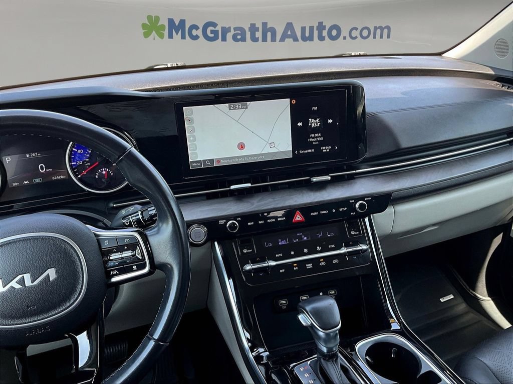 Used 2023 Kia Carnival EX FWD image 12