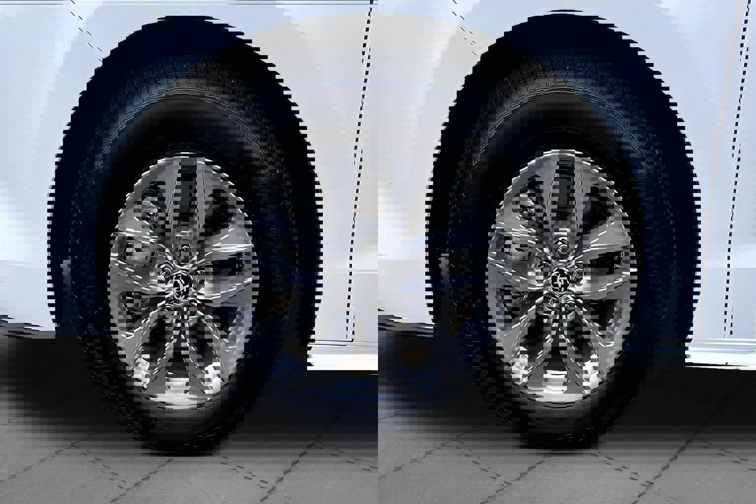 Certified 2022 Toyota Sienna LE image 10