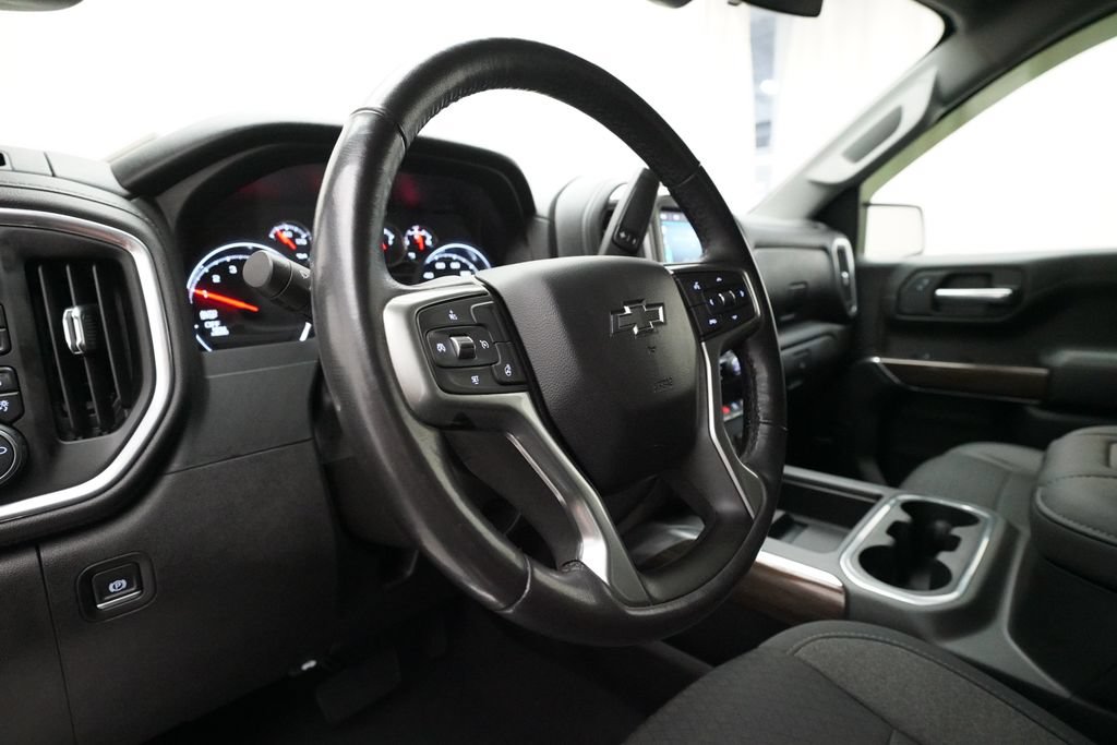 Used 2021 Chevrolet Silverado 1500 RST w/ Convenience Package II AWD/4WD image 8