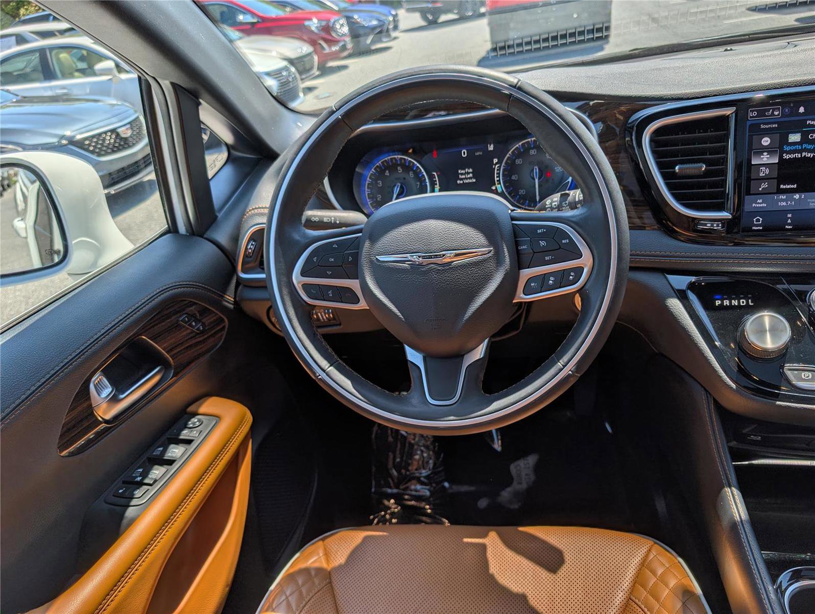 Used 2021 Chrysler Pacifica Pinnacle AWD/4WD image 24