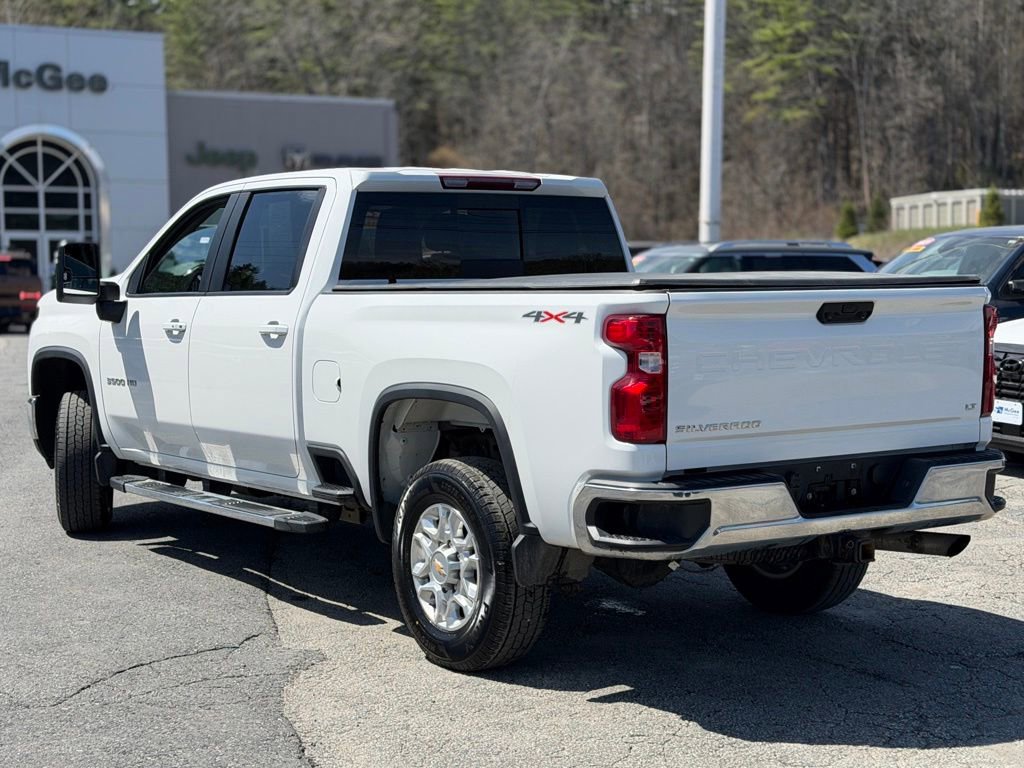 Used 2024 Chevrolet Silverado 3500 LT w/ Convenience Package AWD/4WD image 3