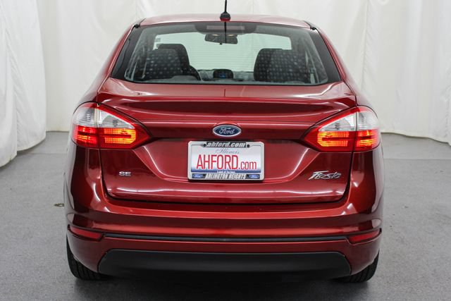 Used 2014 Ford Fiesta SE FWD image 8