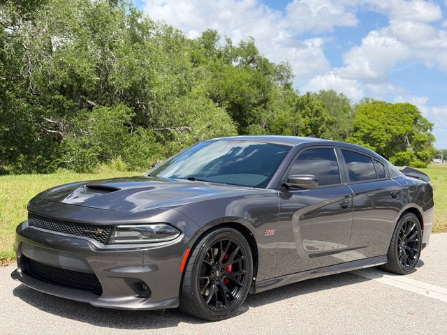 Used 2017 Dodge Charger R/T Scat Pack image 1