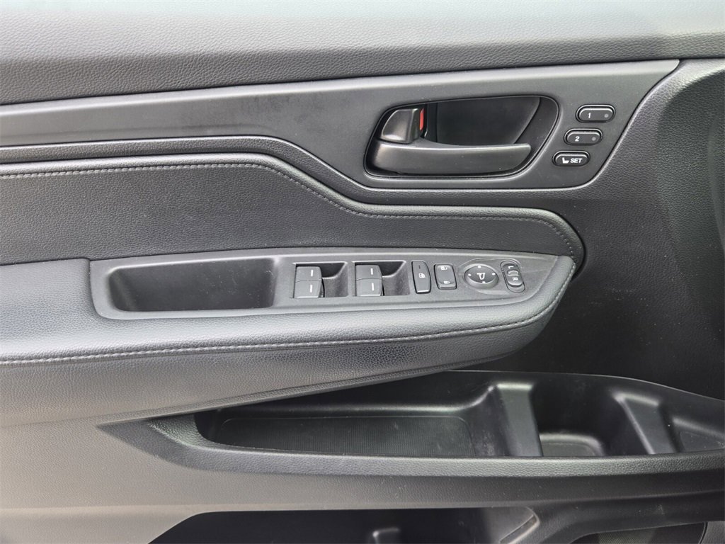 Certified 2025 Honda Odyssey EX-L image 27