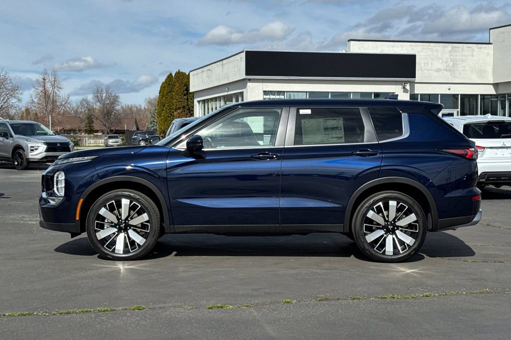 New 2026 Mitsubishi Outlander SE AWD/4WD image 7