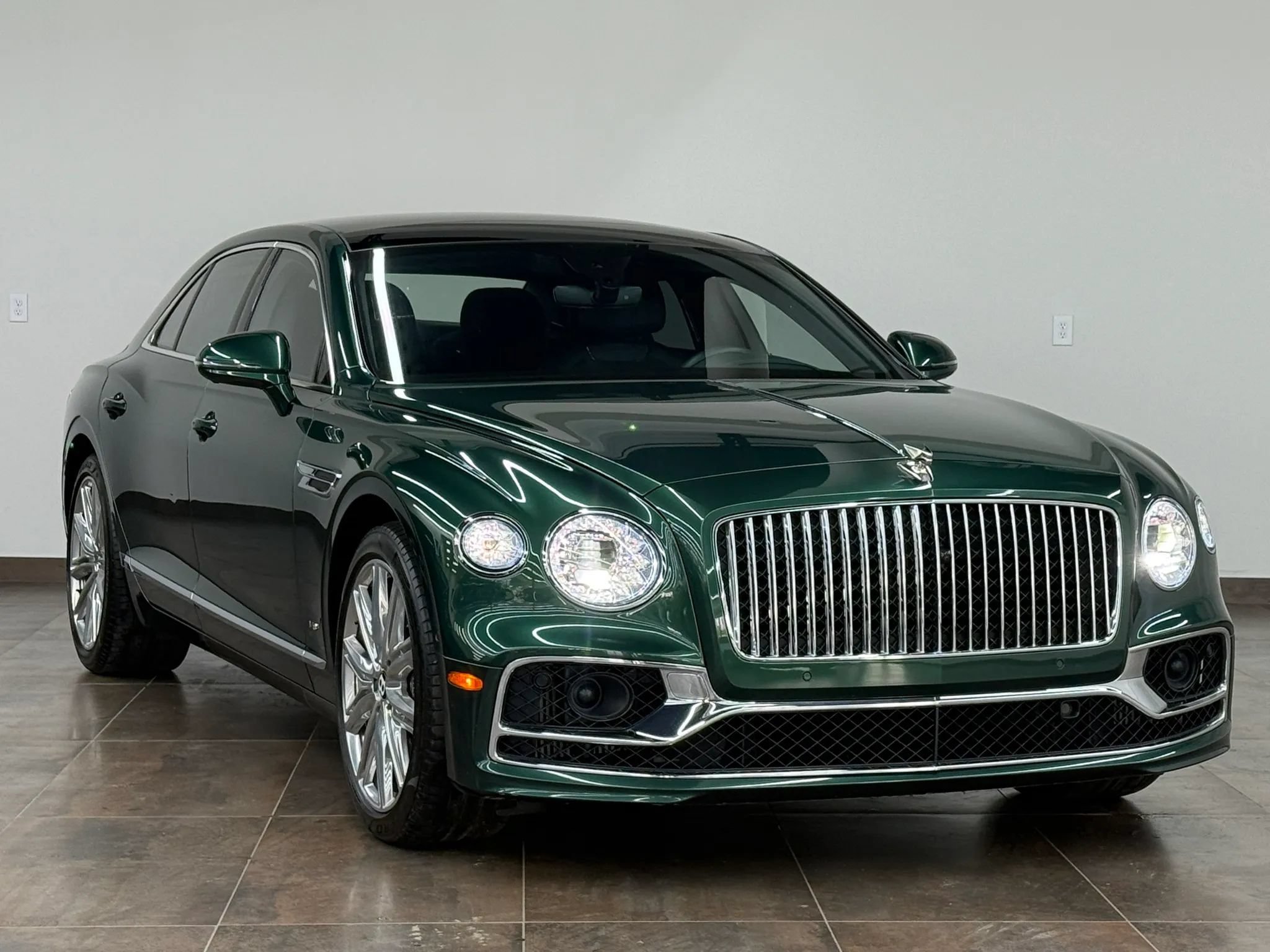 Used 2022 Bentley Flying Spur V8 AWD/4WD image 26