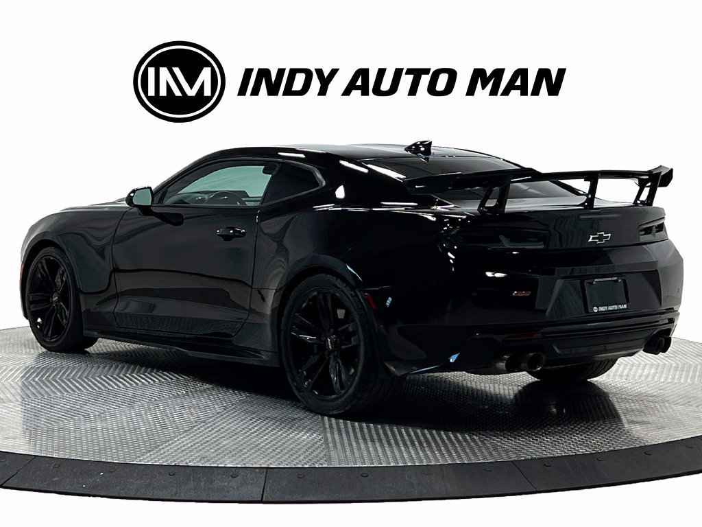Used 2016 Chevrolet Camaro SS RWD image 6