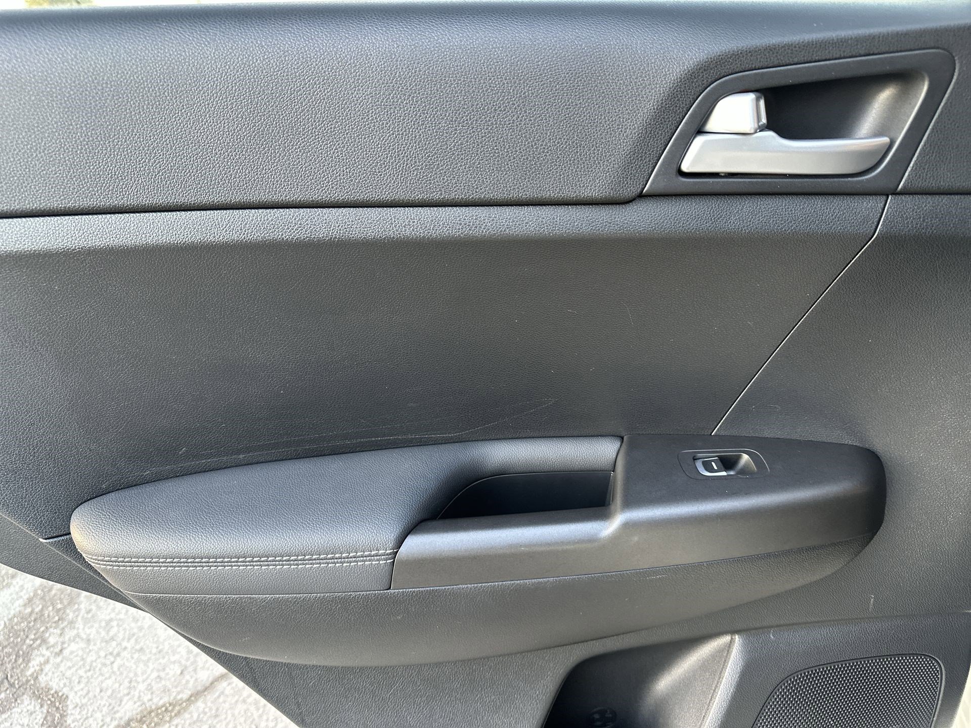 Used 2020 Kia Sportage LX w/ LX Popular Package image 27