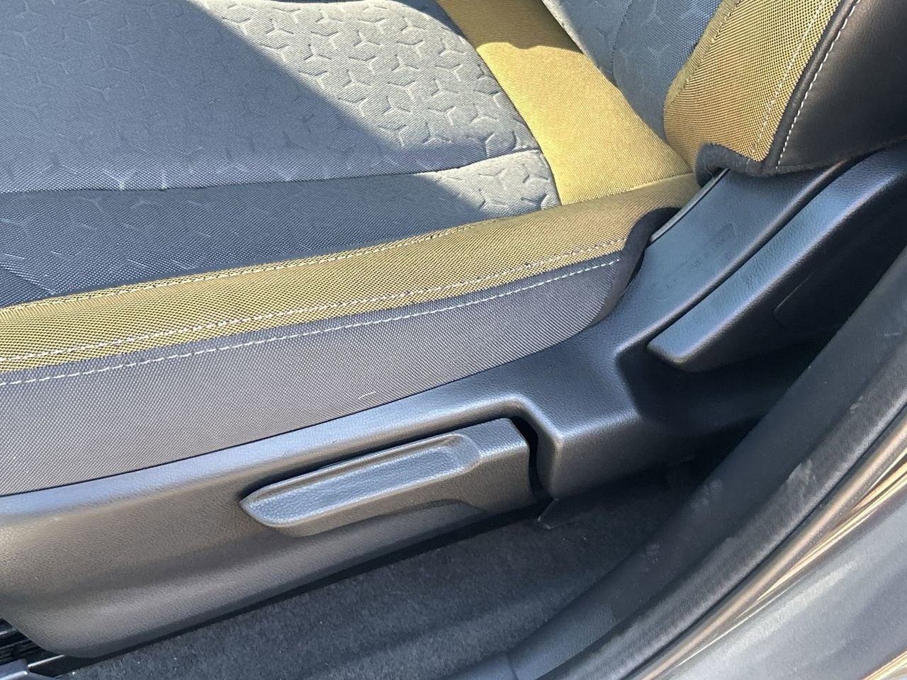 Certified 2025 Subaru Crosstrek 2.5i Sport w/ Crosstrek Mirror Package AWD/4WD image 16