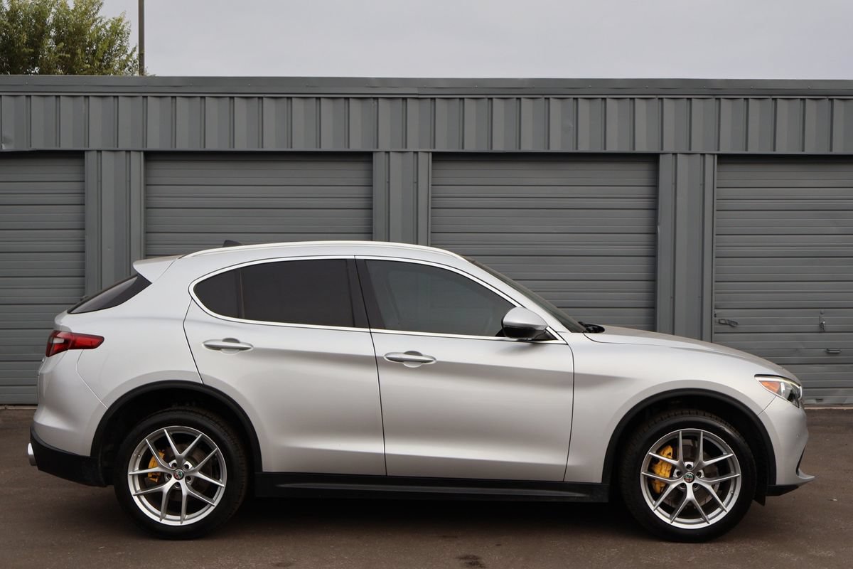 Used 2018 Alfa Romeo Stelvio Ti AWD/4WD image 7