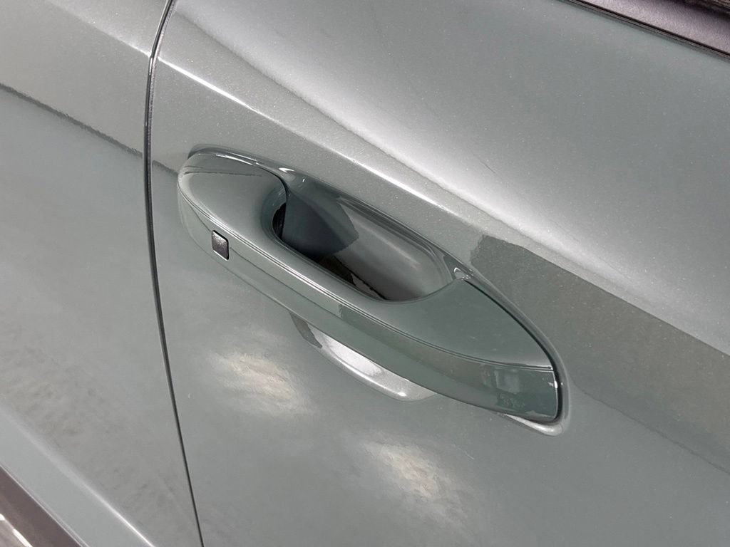 New 2026 Kia Niro EX w/ EX Premium Package FWD image 12