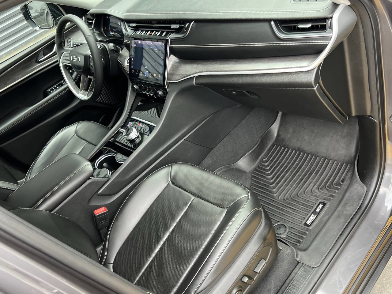 Used 2023 Jeep Grand Cherokee L Limited w/ Luxury Tech Group II image 24