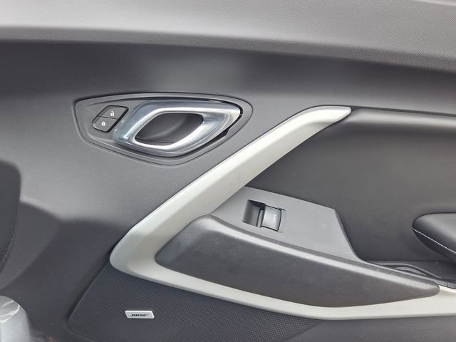 Used 2020 Chevrolet Camaro LT w/ Technology Package image 15