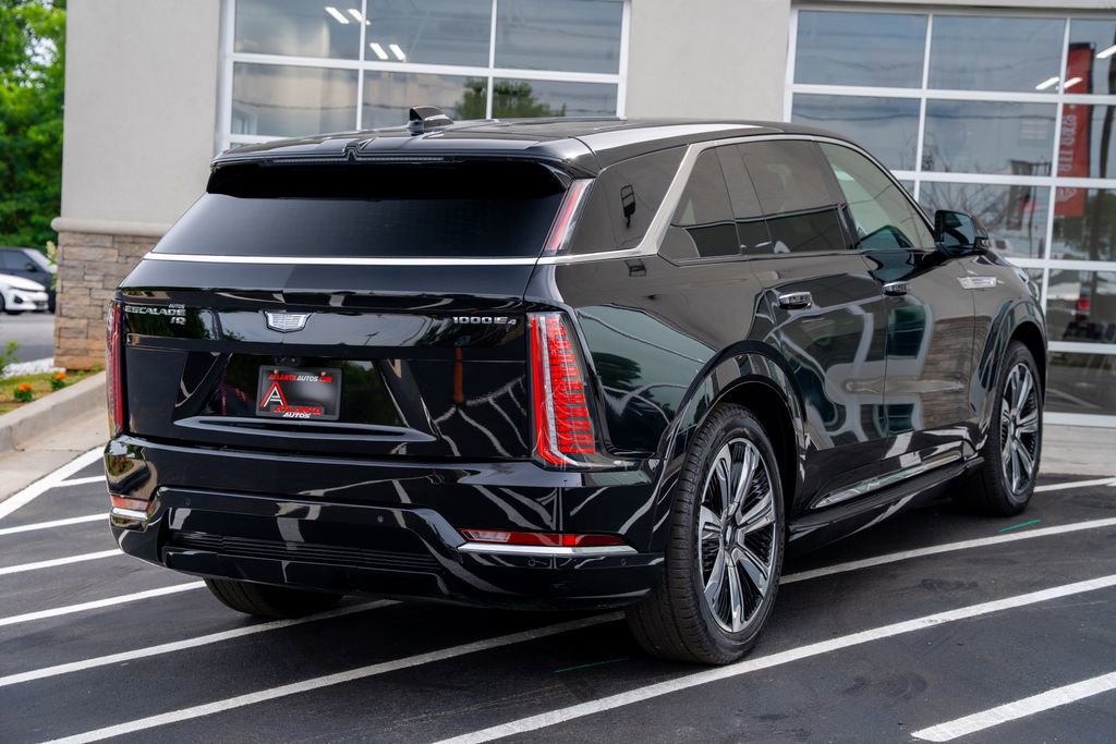 Used 2025 Cadillac Escalade IQ Luxury 2 w/ LPO, Premium Carpet Package AWD/4WD image 10