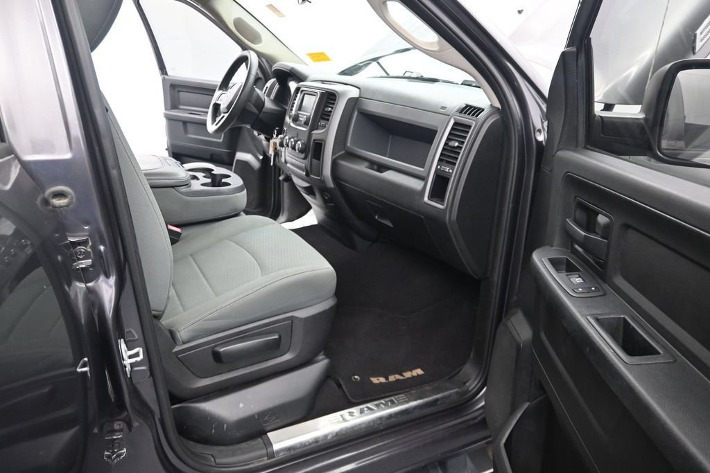 Used 2019 RAM 1500 Express w/ Express Value Package RWD image 12