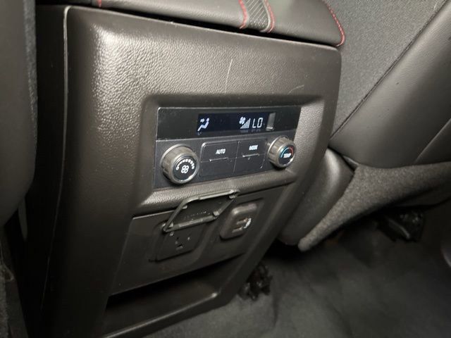 Used 2022 Chevrolet Traverse RS w/ LPO, 'HIT The Road' Package AWD/4WD image 56
