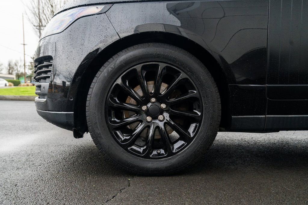 Used 2018 Land Rover Range Rover HSE AWD/4WD image 7